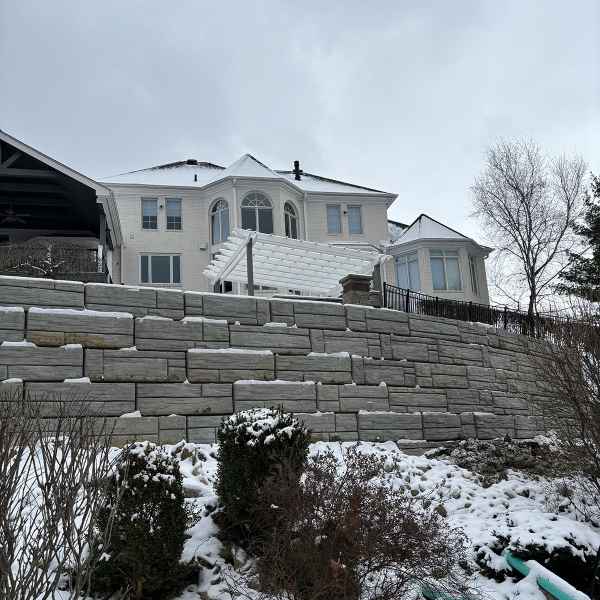 ReCon Retaining Wall Installation 11 IMG 3850