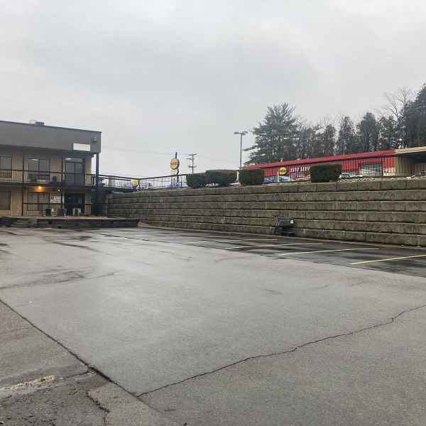 Commercial Retaining Wall Installation