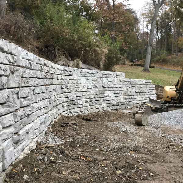 Redi Rock Retaining Wall
