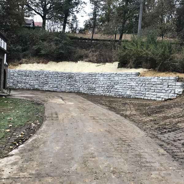 Redi Rock Retaining Wall